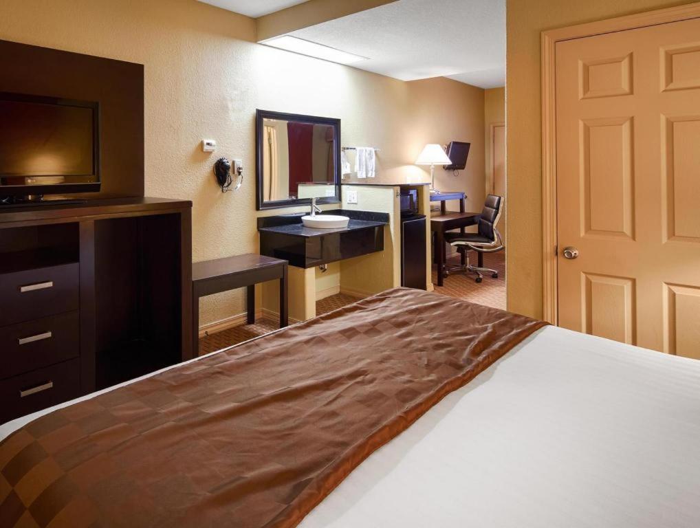 Americas Best Value Inn Monroe Exterior photo