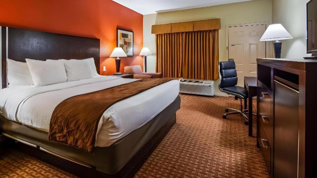 Americas Best Value Inn Monroe Exterior photo
