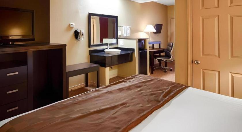Americas Best Value Inn Monroe Exterior photo